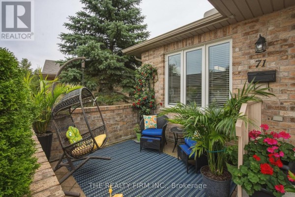 Foyer - 71 - 869 Whetherfield Street, London North, ON N6H0A2 Photo 2