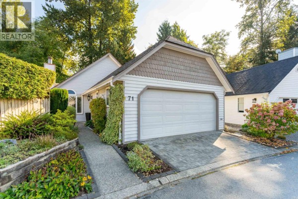 71 2865 Glen Drive, Coquitlam, BC V3B6Y7 Photo 4