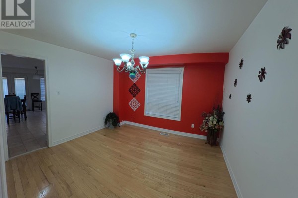 Eating area - 71 Barleyfield Road, Brampton, ON L6R2E5 Photo 5
