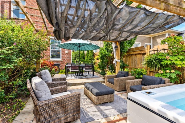 71 Brock Street, Niagara On The Lake, ON L0S1J0 Photo 4