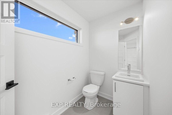 Bathroom - 71 Carpe Street, Casselman, ON K0A1M0 Photo 4