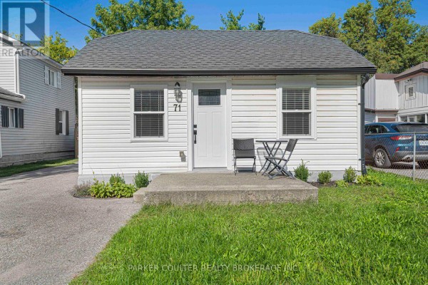 Kitchen - 71 Curtis Street, Essa, ON L0M1B0 Photo 4