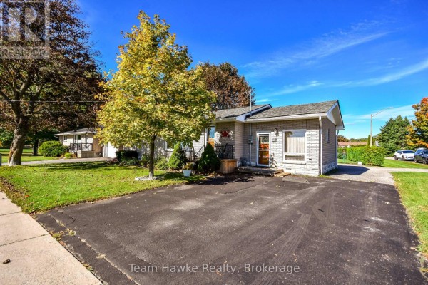 Bedroom - 71 Edward Street, Penetanguishene, ON L9M1J8 Photo 2