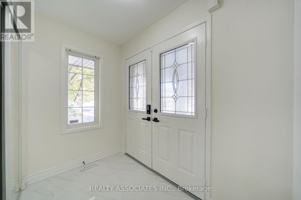 Laundry room - 71 Highhill Drive, Toronto, ON M1T1N8 Photo 5