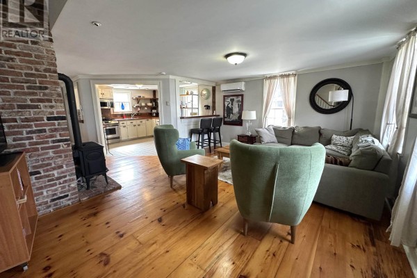71 Main Street, Liverpool, NS, photo 3