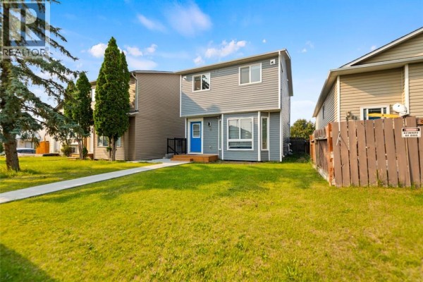 Kitchen - 71 Martindale Court Ne, Calgary, AB T3J2V8 Photo 2
