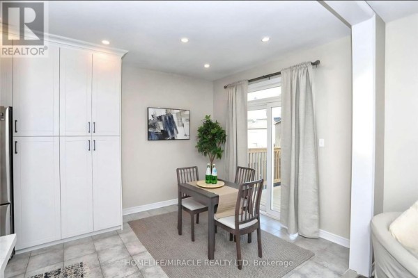71 Pantomine Boulevard, Brampton, ON L6Y5N4 Photo 4