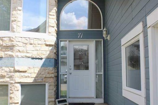 Office - 71 Park Place W, Brooks, AB T1R1G6 Photo 4