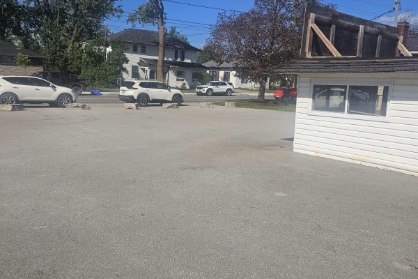 71 Queen St & 70 King Street, Kawartha Lakes, ON K9V1G5 Photo 5
