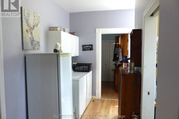 71 Russell Street E, Smiths Falls, ON K7A1G5 Photo 5