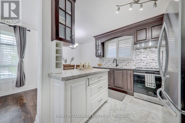 Kitchen - 71 Sundance Crescent, Toronto, ON M1G2M1 Photo 5