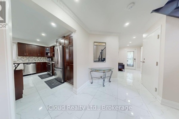 71 Tufton Crescent, Brampton, ON, photo 2