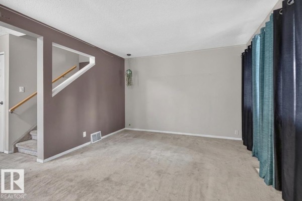 Kitchen - 71 Walden Pa, St  Albert, AB T8N3V6 Photo 3