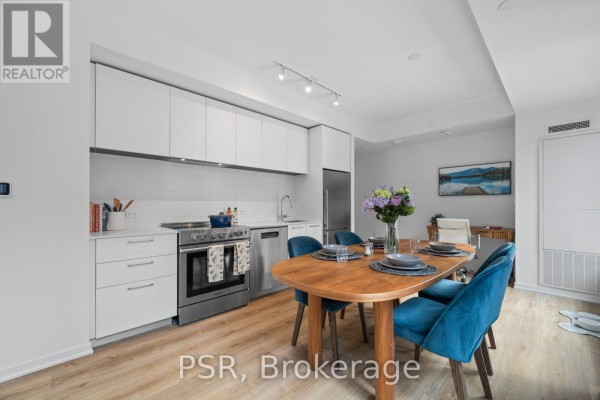 Kitchen - 710 - 101 Roehampton Avenue, Toronto, ON M4P2W2 Photo 3