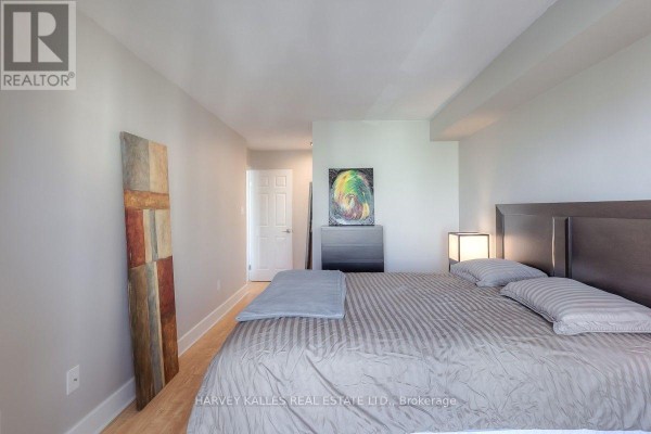 Den - 710 - 175 Cedar Avenue, Richmond Hill, ON L4C9V3 Photo 5