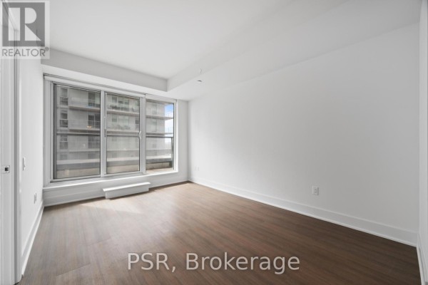Bedroom - 710 - 195 Deerfield Road, Newmarket, ON L3Y0G4 Photo 4