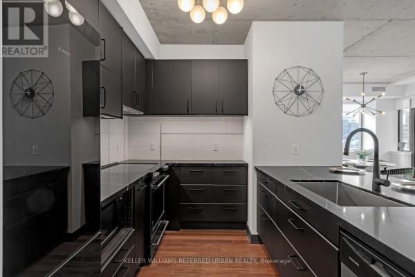 Primary Bedroom - 710 - 400 Wellington Street W, Toronto, ON M5V0B5 Photo 4