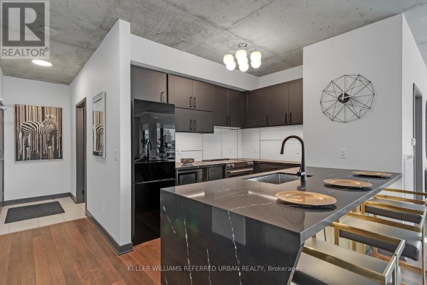 Bathroom - 710 - 400 Wellington Street W, Toronto, ON M5V0B5 Photo 5