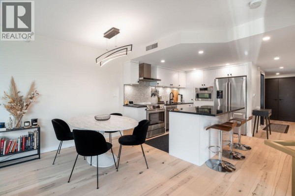 710 1050 Burrard Street, Vancouver, BC V6Z2S3 Photo 4