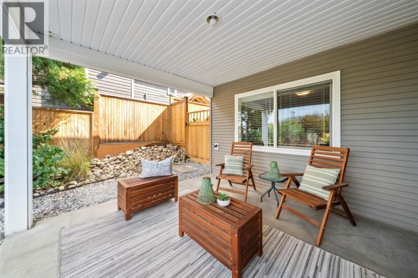 710 17 Street Se, Salmon Arm, BC, photo 2