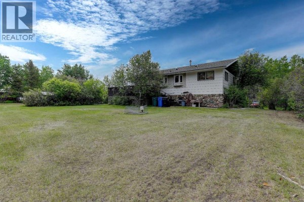 3pc Bathroom - 710 8th Avenue W, Beaverlodge, AB T0H0C0 Photo 2