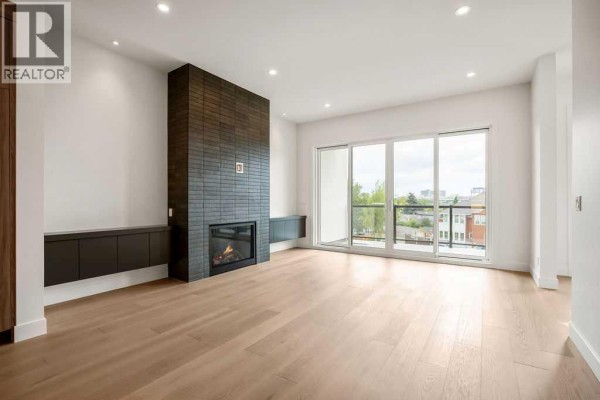 2pc Bathroom - 710 Bridge Crescent Ne, Calgary, AB T2E5B5 Photo 4