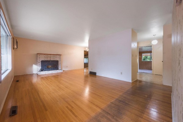 710 Coquihalla Street, Hope, Hope, BC, photo 3