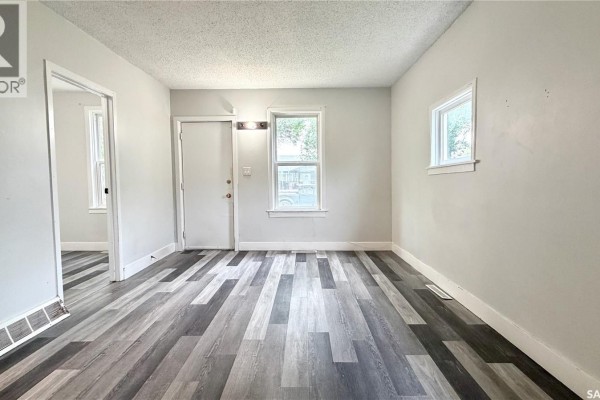 710 M Avenue S, Saskatoon, SK, photo 2