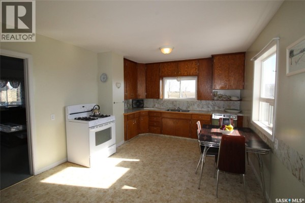 710 Railway Avenue, Arlington Rm No  79, SK, photo 3