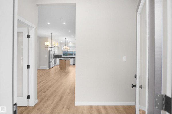 Family room - 7100 51 Av, Beaumont, AB T4X3E5 Photo 4