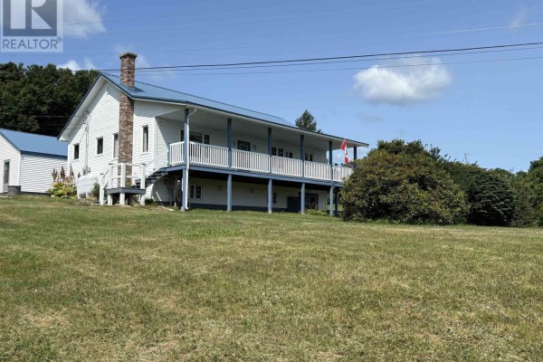 Foyer - 7102 Highway 331, Broad Cove, NS B0J2H0 Photo 3