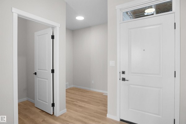 Kitchen - 7103 50a Av, Beaumont, AB T4X3E5 Photo 3