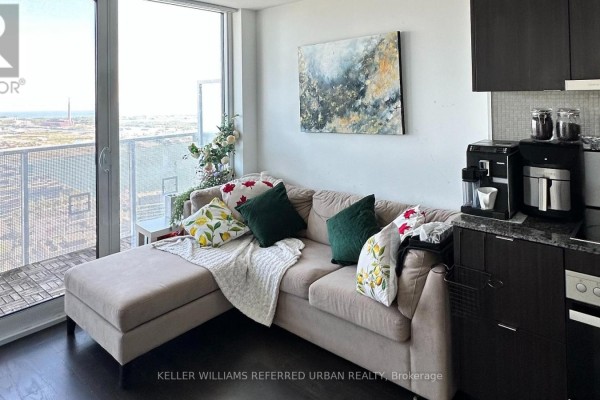 Den - 7105 - 88 Harbour Street, Toronto, ON M5J0C3 Photo 5
