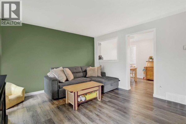 2pc Bathroom - 7109 99a Street, Grande Prairie, AB T8V5T6 Photo 5