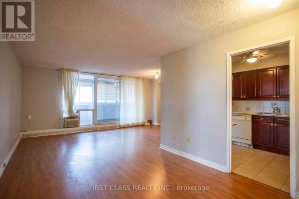 Kitchen - 711 - 1338 York Mills Road, Toronto, ON M3A3M3 Photo 3