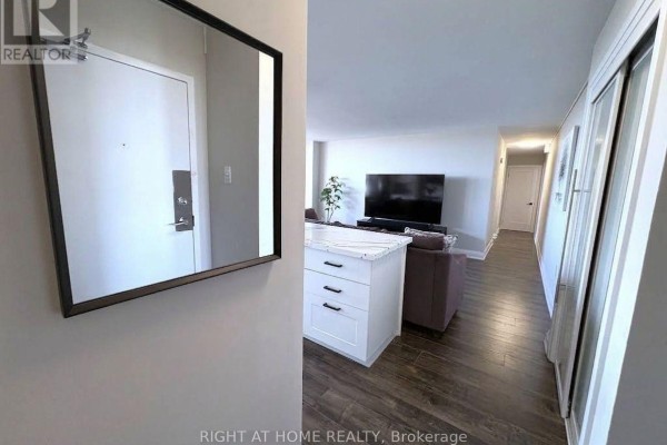 Bedroom 2 - 711 - 1950 Kennedy Road, Toronto, ON M1P4S9 Photo 4