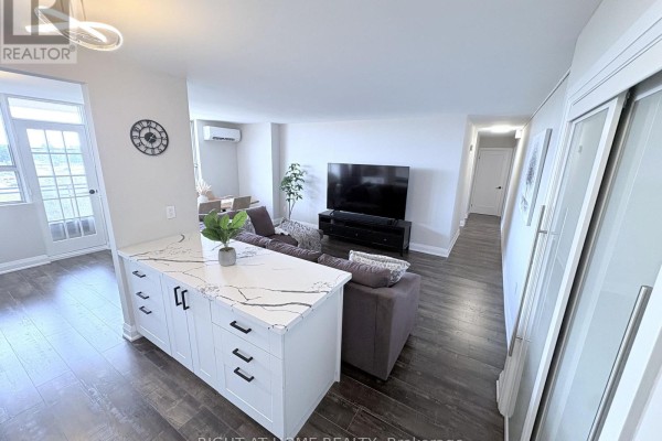Bathroom - 711 - 1950 Kennedy Road, Toronto, ON M1P4S9 Photo 5