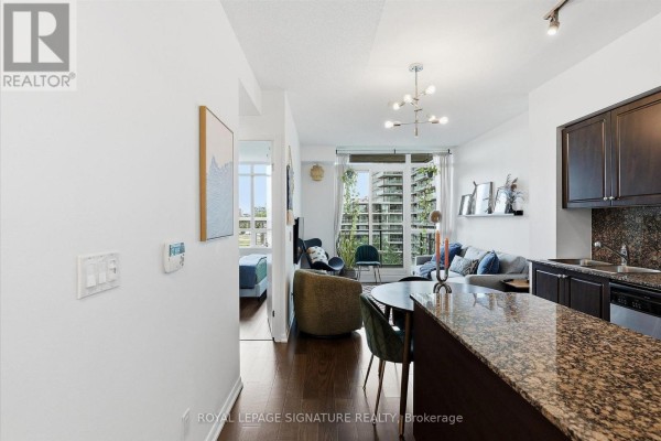 Dining room - 711 - 215 Fort York Boulevard, Toronto, ON M5V4A2 Photo 3