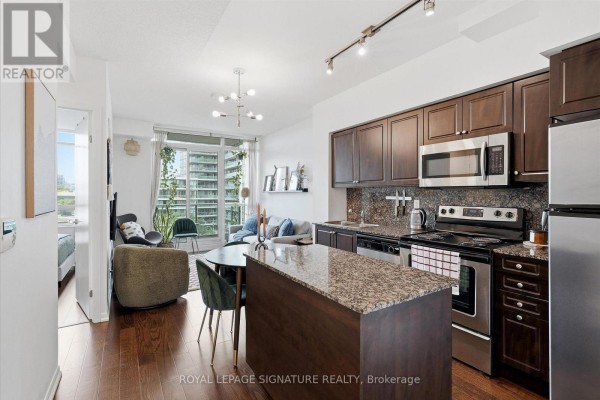 Bedroom - 711 - 215 Fort York Boulevard, Toronto, ON M5V4A2 Photo 4