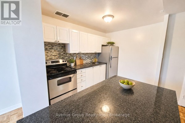 403 - 3801 Lawrence Avenue E, Toronto, ON M1G1R3 Photo 4