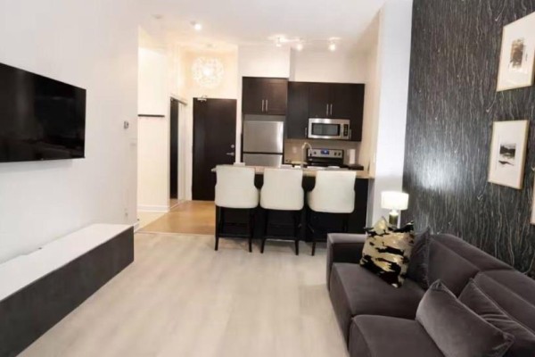 Primary Bedroom - 711 - 4070 Confederation Parkway, Mississauga, ON L5B0G4 Photo 4