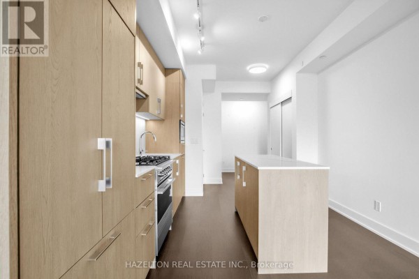 711 - 8 Manor Road W, Toronto, ON M4S0E6 Photo 5
