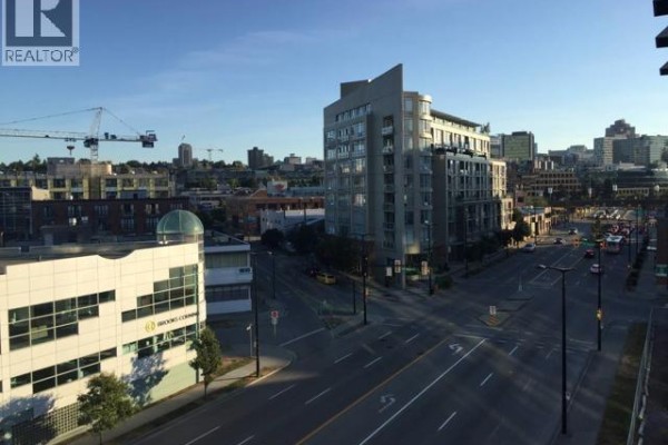 711 1887 Crowe Street, Vancouver, BC V5Y0B4 Photo 2