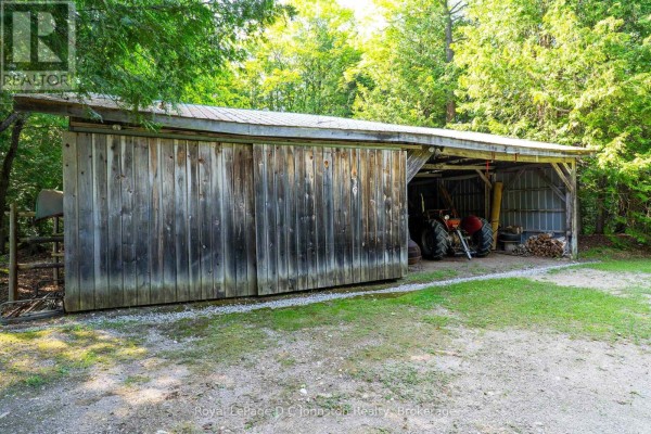 Bedroom 5 - 711 Bruce Rd 9 Road, South Bruce Peninsula, ON N0H2T0 Photo 4