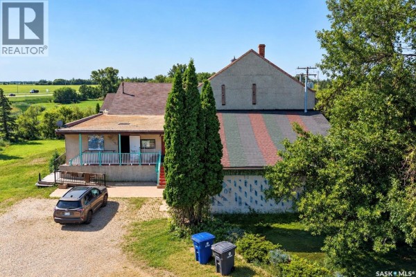 711 Railway Avenue E, Rosthern, SK S0K3R0 Photo 2