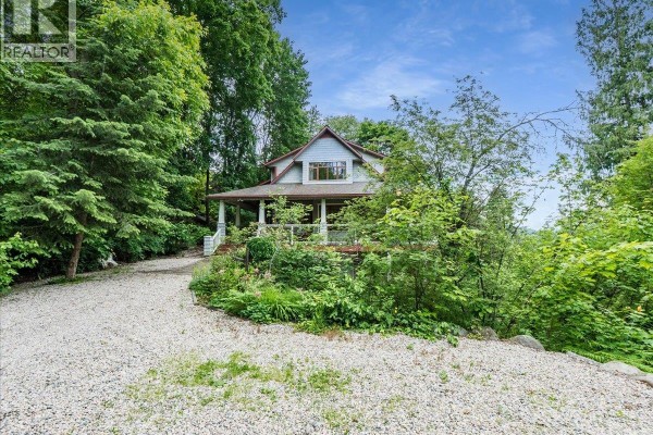 711 Regent Street, Nelson, BC, photo 2