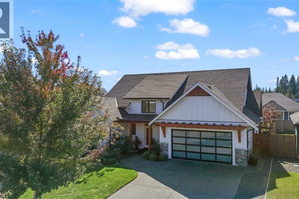 Kitchen - 711 Salal St, Campbell River, BC V9H0E3 Photo 3
