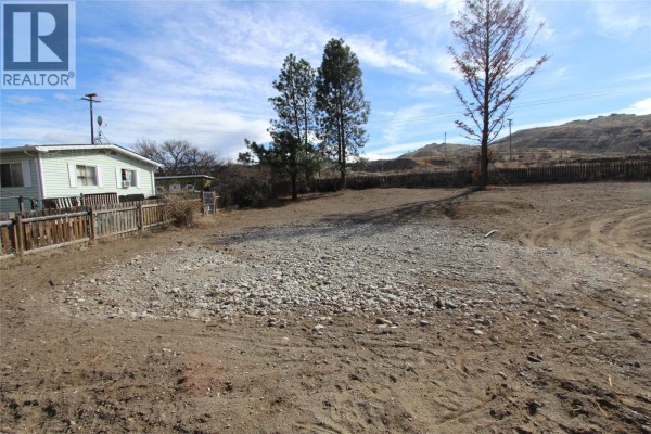 7114 Hillcrest Drive, Kamloops, BC V0K2J0 Photo 2