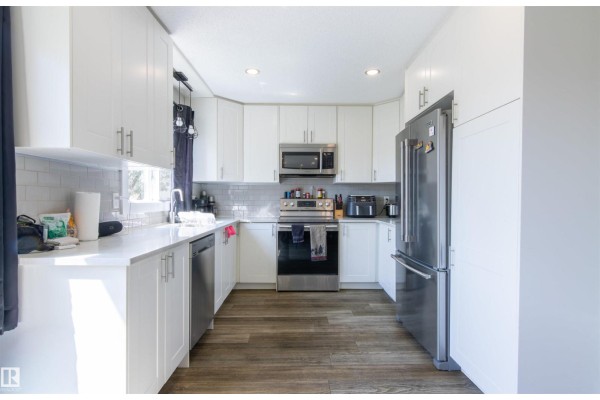 7115 39a Av Nw, Edmonton, AB, photo 2