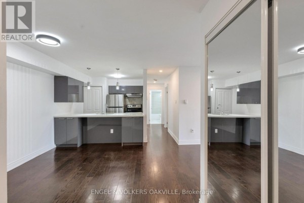 712 - 1450 Glen Abbey Gate, Oakville, ON L6M2V7 Photo 4